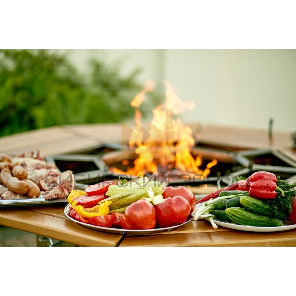 MGRILL 8-� ������� ���: 76�� �x�x�: 1660��  � 1660��  x 925��